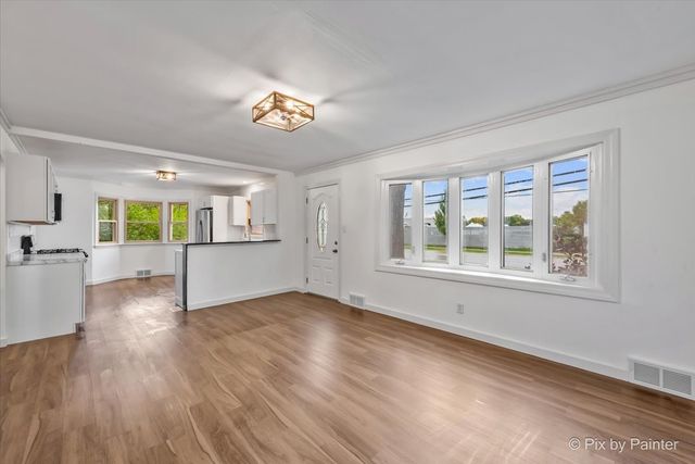 3019 W Lincoln Road, Mchenry, IL 60051