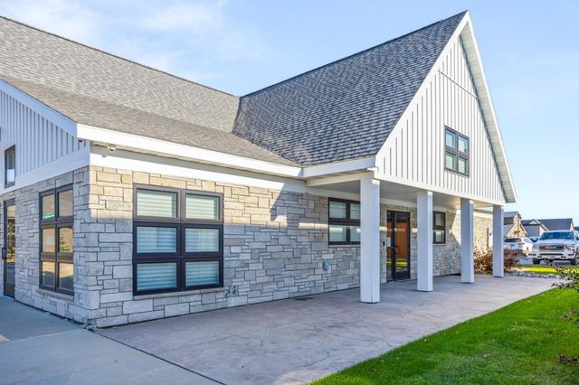 3220 Oak Ridge Loop E, West Fargo, ND 58078