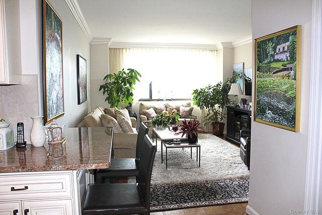 27010 Grand Central Parkway 28M, Floral Park, NY 11005