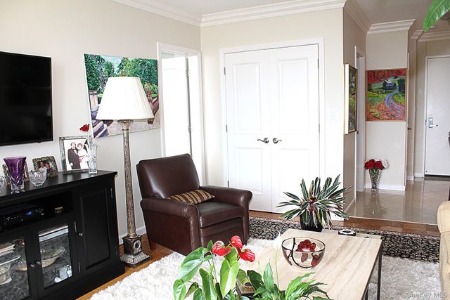 27010 Grand Central Parkway 28M, Floral Park, NY 11005