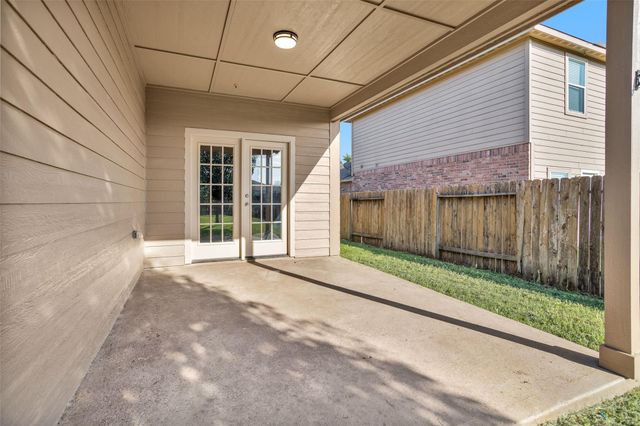 30831 W Lost Creek Boulevard, Magnolia, TX 77355