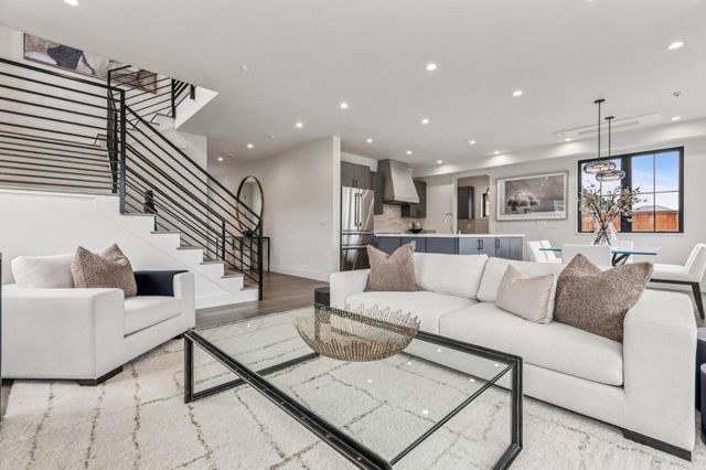 587 Creekside Court, Half Moon Bay, CA 94019