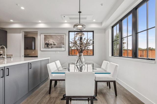 587 Creekside Court, Half Moon Bay, CA 94019