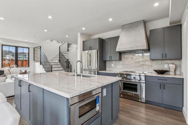 587 Creekside Court, Half Moon Bay, CA 94019