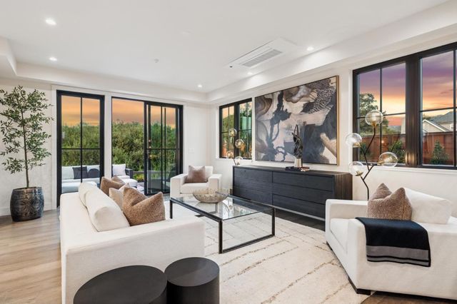 587 Creekside Court, Half Moon Bay, CA 94019