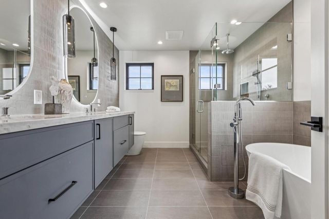 587 Creekside Court, Half Moon Bay, CA 94019