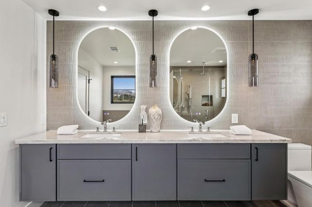 587 Creekside Court, Half Moon Bay, CA 94019