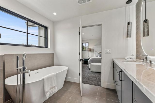 587 Creekside Court, Half Moon Bay, CA 94019