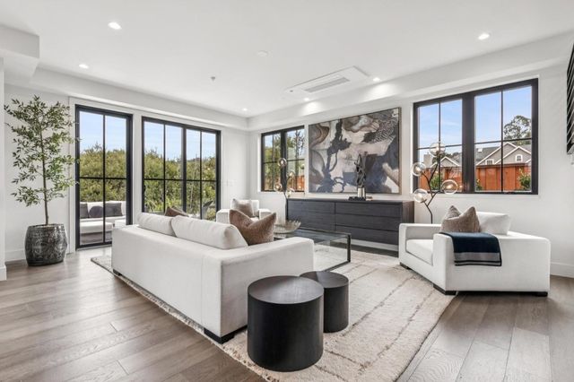 587 Creekside Court, Half Moon Bay, CA 94019