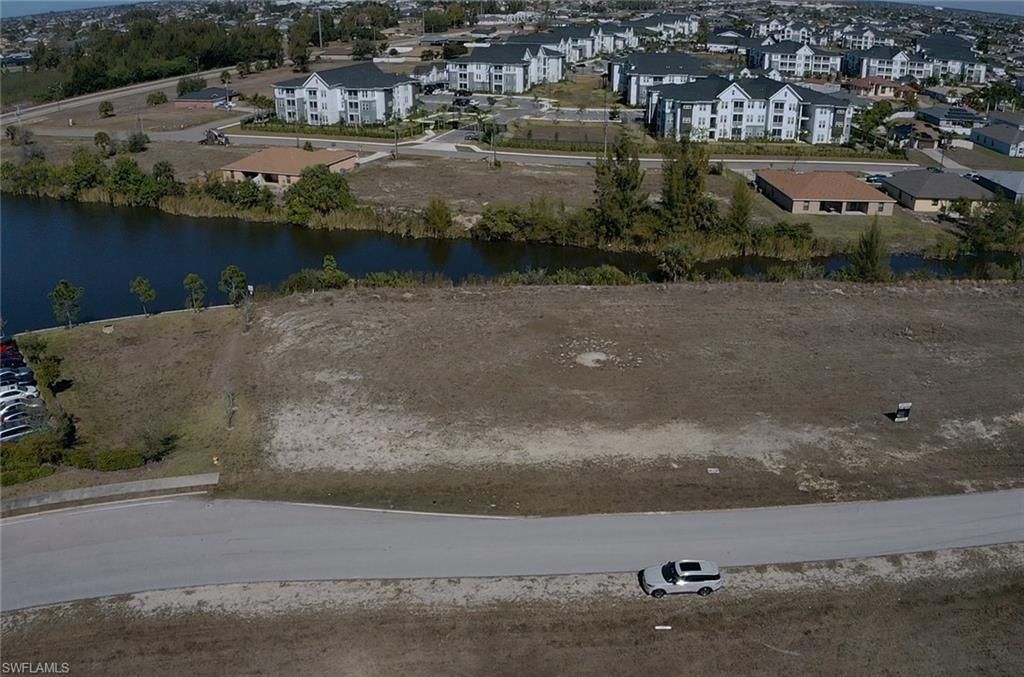 Image 1 of property listing at 1451 SW 4th TER, Cape Coral, FL 33991