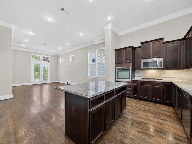 2810 Capitol Street, Houston, TX 77003