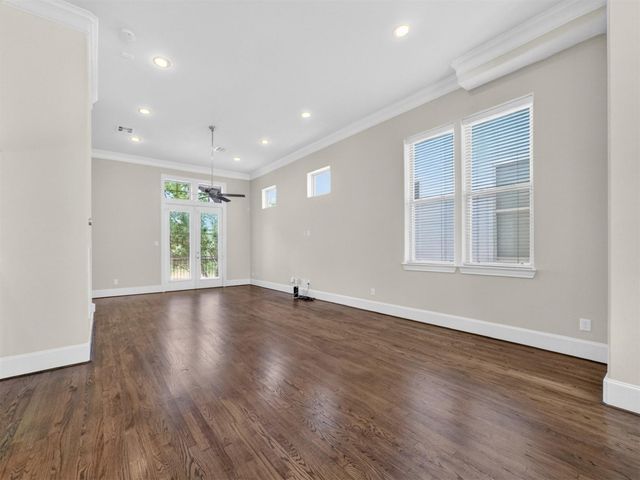 2810 Capitol Street, Houston, TX 77003