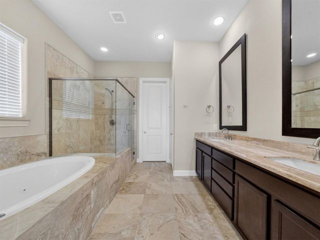 2810 Capitol Street, Houston, TX 77003
