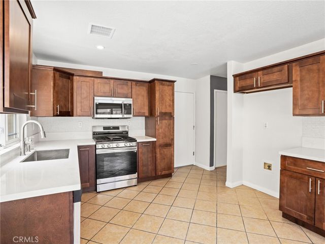 3707 Sonoma Oaks Avenue, Perris, CA 92571