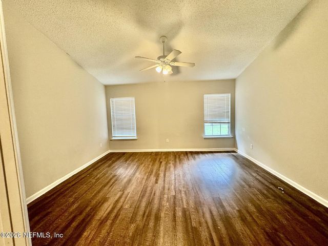 12295 SUMTER SQUARE Drive E, Jacksonville, FL 32218