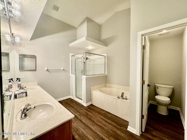 12295 SUMTER SQUARE Drive E, Jacksonville, FL 32218