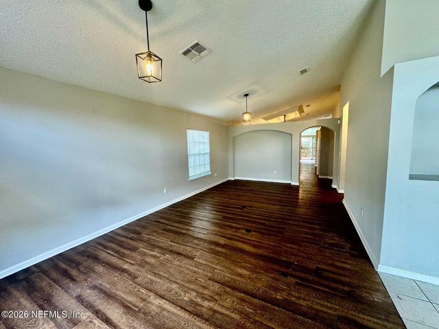 12295 SUMTER SQUARE Drive E, Jacksonville, FL 32218