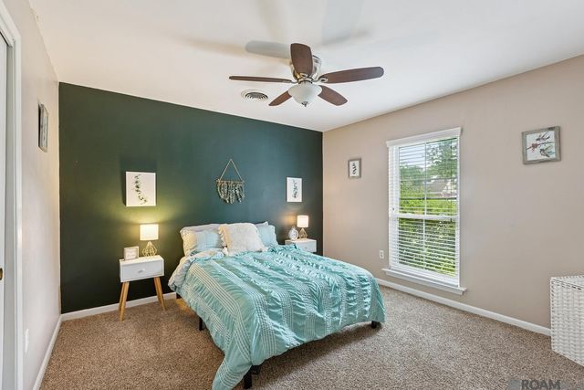 9772 Chateau Dr, Baton Rouge, LA 70815