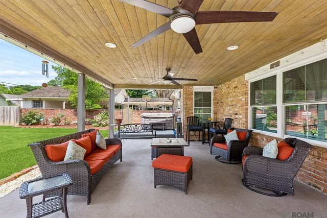 9772 Chateau Dr, Baton Rouge, LA 70815