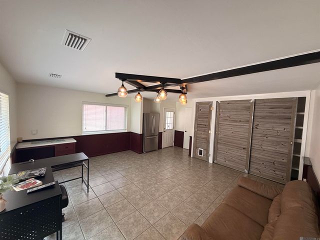 9772 Chateau Dr, Baton Rouge, LA 70815