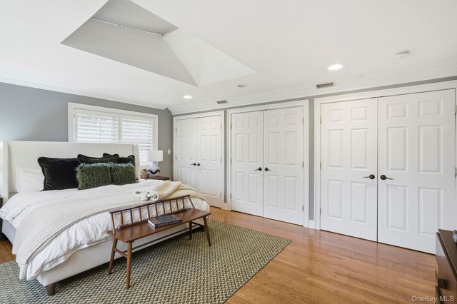 221 Mamaroneck Road, Scarsdale, NY 10583