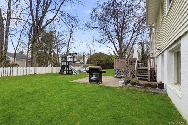221 Mamaroneck Road, Scarsdale, NY 10583