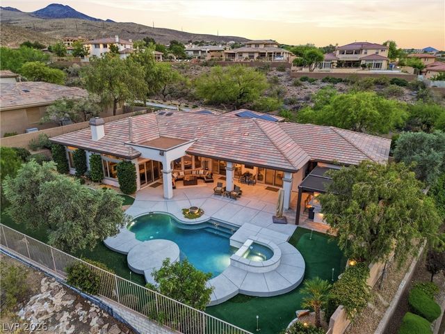 14 Starbrook Drive, Henderson, NV 89052