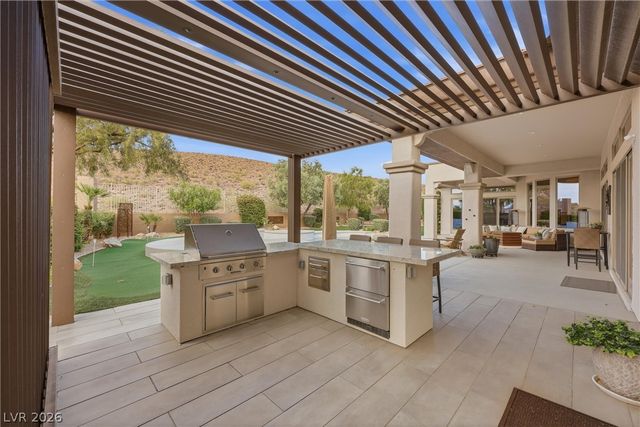 14 Starbrook Drive, Henderson, NV 89052