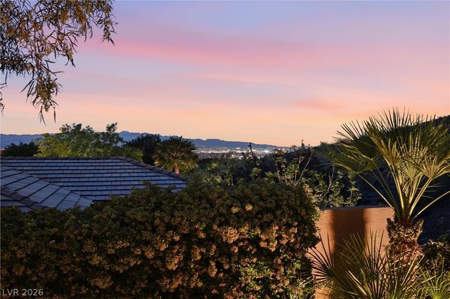 14 Starbrook Drive, Henderson, NV 89052