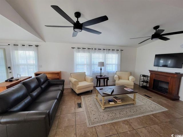 482 Meadowlark Dr., Surfside Beach, SC 29575