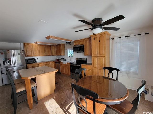 482 Meadowlark Dr., Surfside Beach, SC 29575