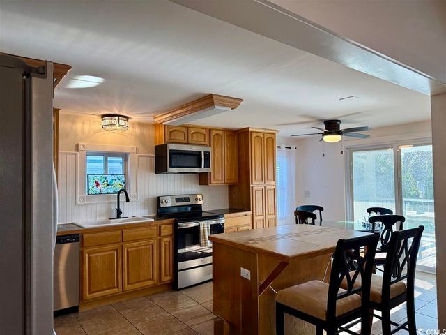 482 Meadowlark Dr., Surfside Beach, SC 29575