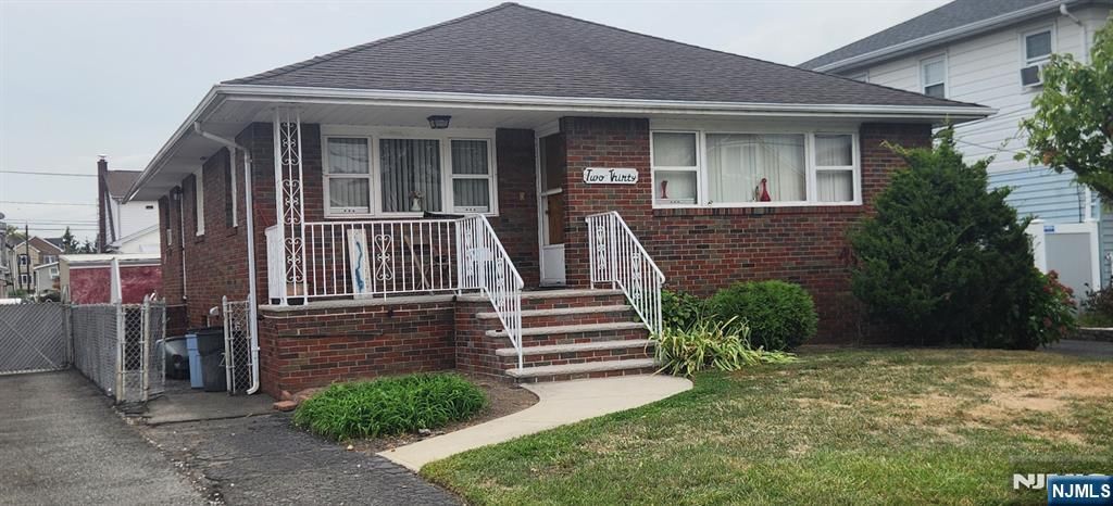 230 New Street, Lyndhurst, NJ 07071