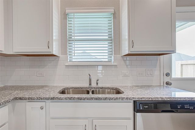31322 Spotted Saddle Hollow Lane, Fulshear, TX 77441