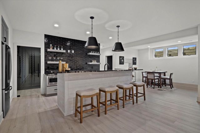 4077 Hawthorn Farm COURT, Nashotah, WI 53058