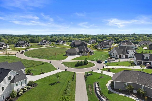 4077 Hawthorn Farm COURT, Nashotah, WI 53058
