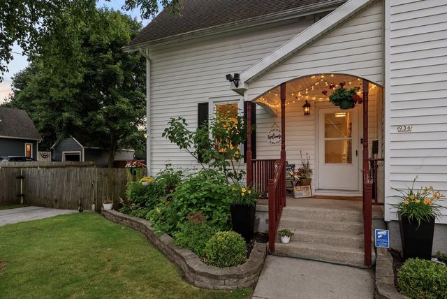 936 N 15th STREET, Manitowoc, WI 54220