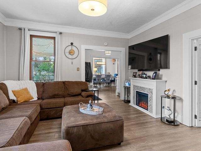936 N 15th STREET, Manitowoc, WI 54220