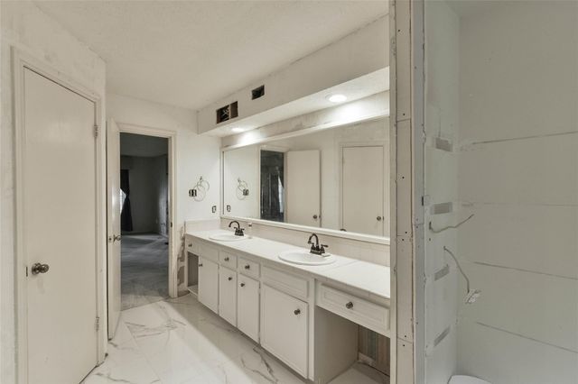 8206 Arrow Cove Court, Humble, TX 77346