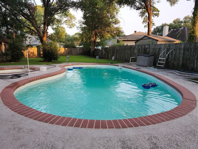 8206 Arrow Cove Court, Humble, TX 77346