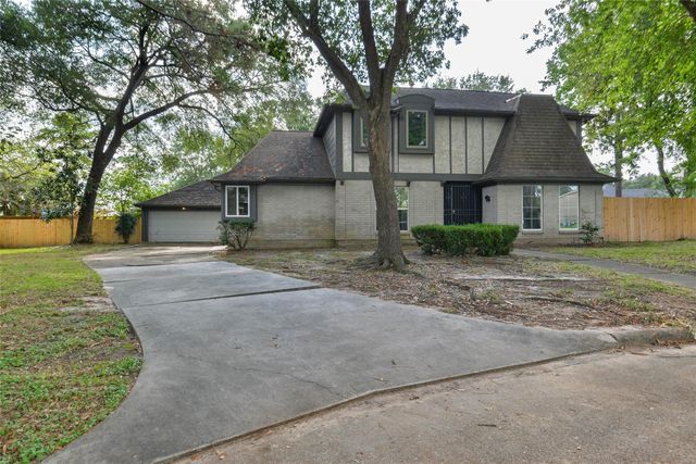 8206 Arrow Cove Court, Humble, TX 77346