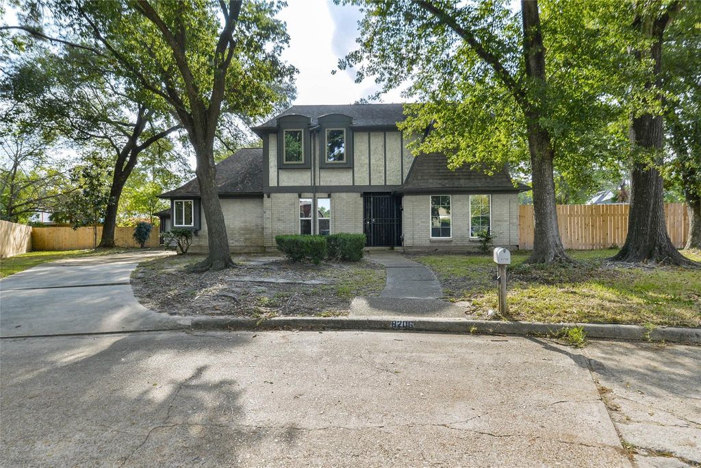 8206 Arrow Cove Court, Humble, TX 77346