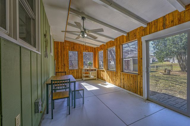 108 Mark Drive NE, Hutchinson, MN 55350