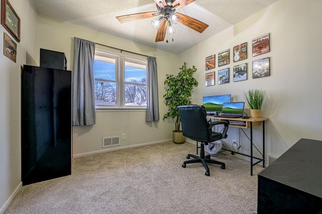 108 Mark Drive NE, Hutchinson, MN 55350