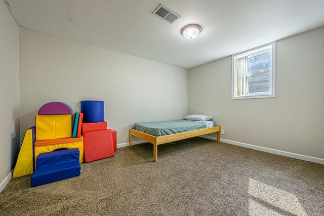 108 Mark Drive NE, Hutchinson, MN 55350