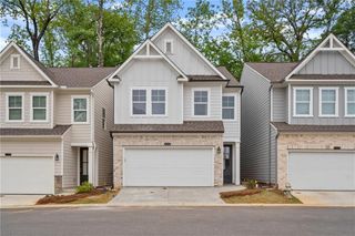 694 Smokey Quartz Way, Kennesaw, GA 30144