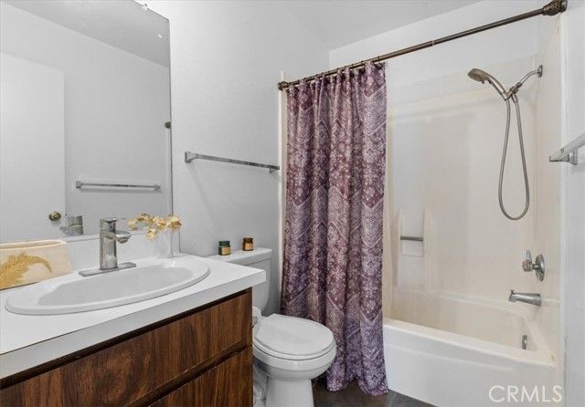 320 Mchenry Road 23, Glendale, CA 91206