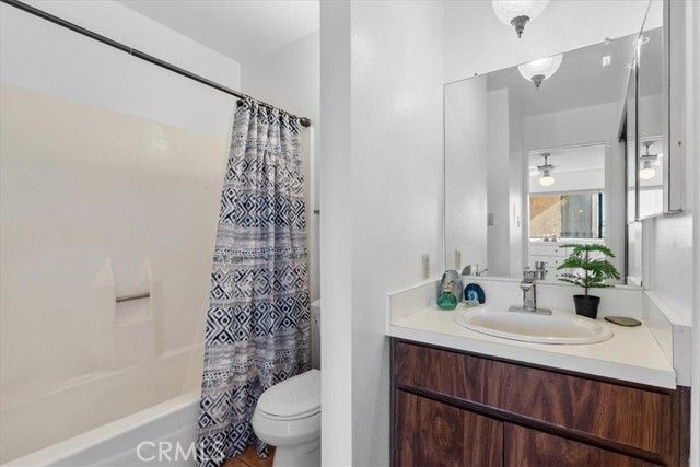 320 Mchenry Road 23, Glendale, CA 91206