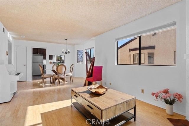 320 Mchenry Road 23, Glendale, CA 91206