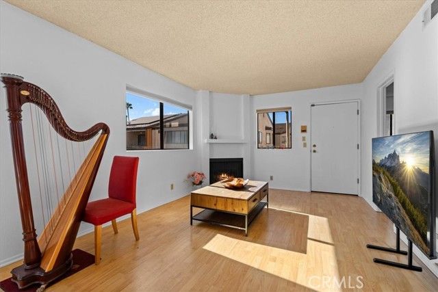 320 Mchenry Road 23, Glendale, CA 91206